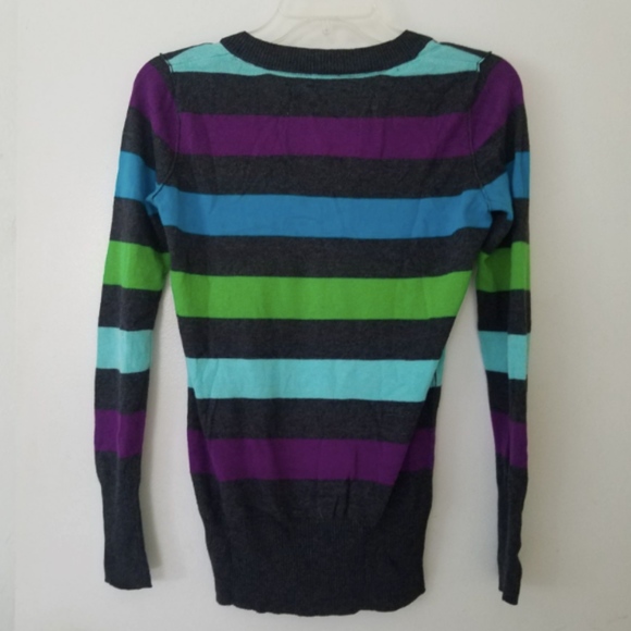Striped V Neck Sweater - Picture 4 of 4